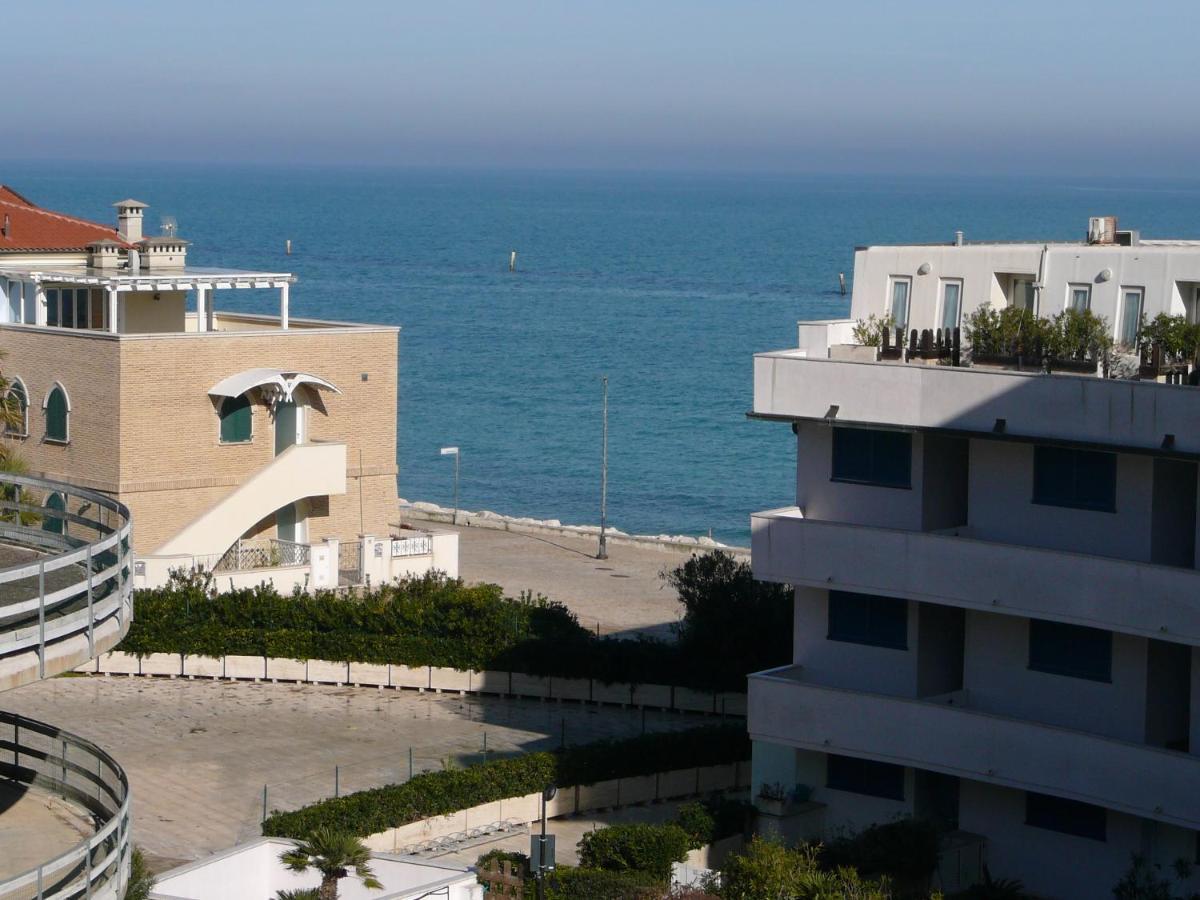 Appartamento Paradiso Azzurro Порто-Реканати Экстерьер фото